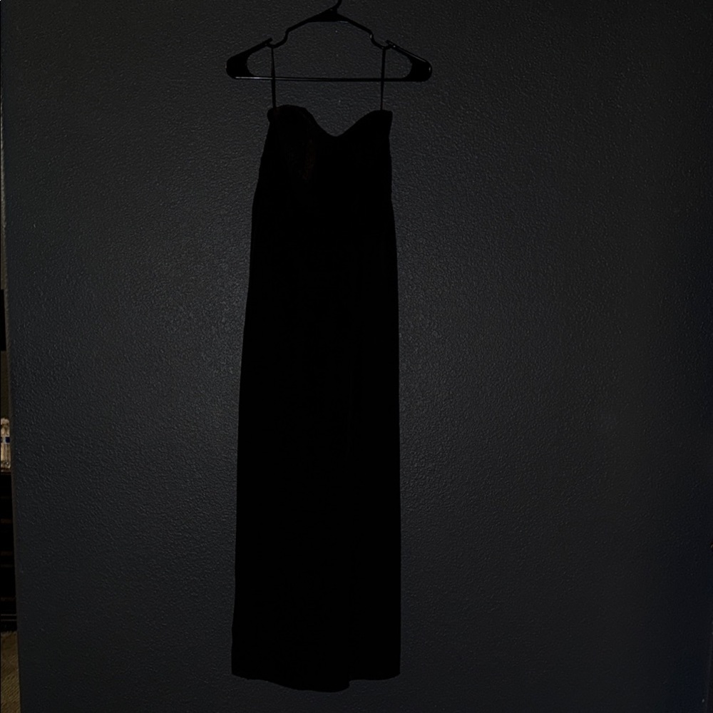 Elegant Black Strapless Gown